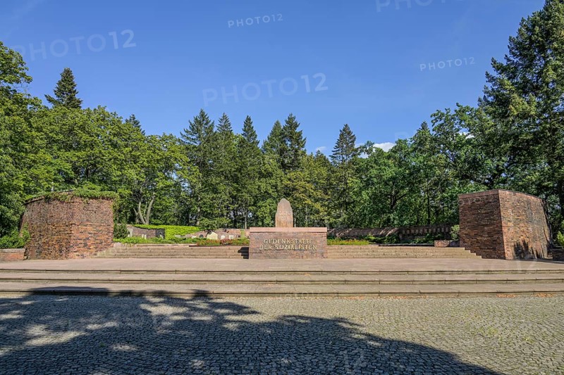 Socialist Memorial, Friedrichsfelde Central Cemetery, Gudrunstrasse, Lichtenberg, Berlin, Germany, Europe