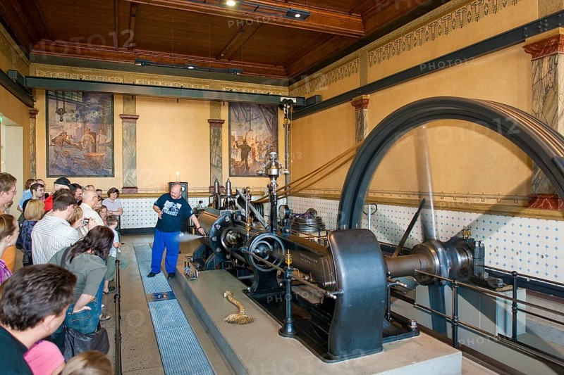 Chemnitz Saxon Industrial Museum, horizontal single-cylinder back-pressure steam engine