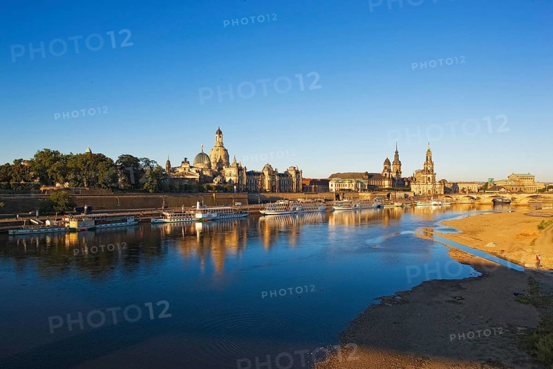 DEU Saxony Dresden Dresden Silhouette