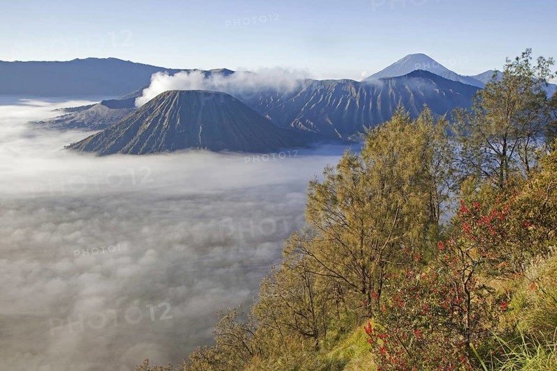 Sunrise over Mount Bromo, Gunung Bromo, active volcano and part of the Tengger massif, East Java, Indonesia, Asia