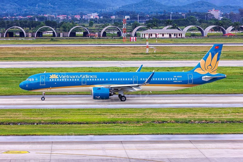 An Airbus A321neo aircraft of Vietnam Airlines with the registration number VN-A506 at Hanoi Airport (HAN) in Hanoi, Vietnam, Asia