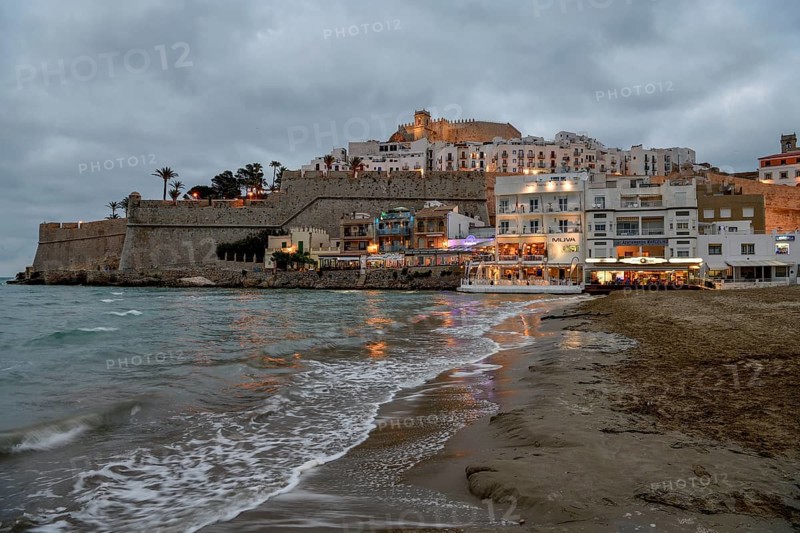 Old town with the Romanesque castle from the 14th century, blue hour, Peñíscola, province Castellón, Costa del Azahar, region Valencia, Spain, Europe