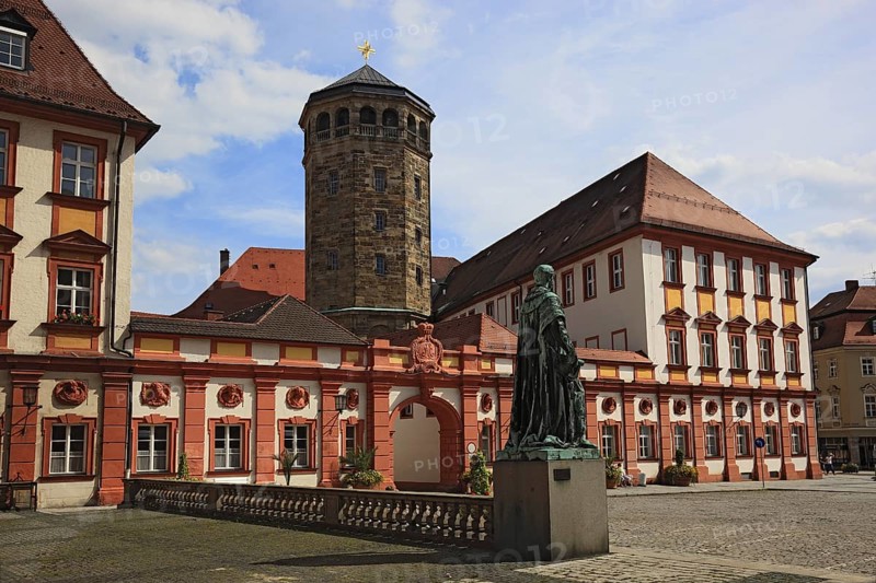 Castle tower and castle church, Maximilian II, King of Bavaria, Staute, courtyard Old castle in Bayreuth, built in 1455 and was the residence of the Margraves of Brandenburg-Bayreuth from 1603 to 1753, today a tax office, Upper Franconia, Bavaria, Germany, Europe