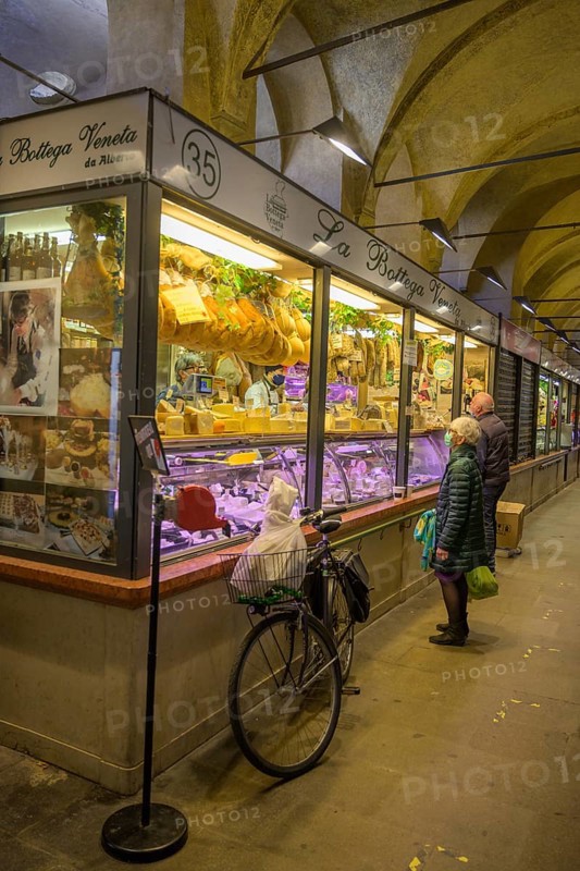 Market Hall, Padua, Province of Padua, Italy, Europe