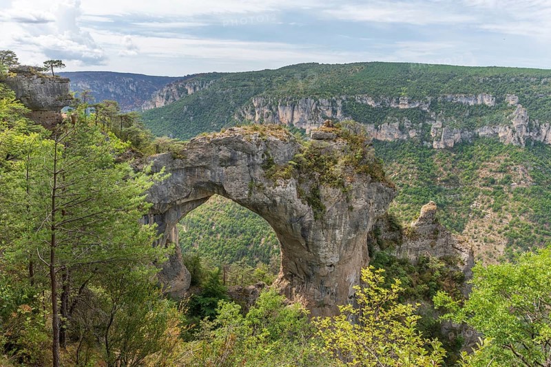 Natural arch of the Baousse del Biel (the Hump of the Old) in the gorges of the Tarn. Aveyron, France, Europe