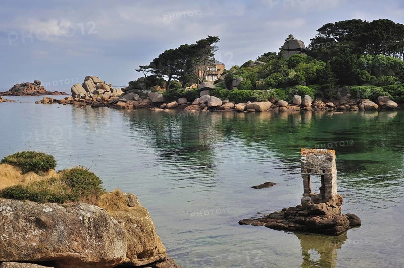 Oratoire Saint-Guirec, The Oratory, on the Saint-Guirec beach, is home to the evangelist saint of Perros-Guirec, Brittany, France, Europe