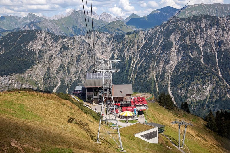 Cable car, Fellhornbahn, Schlappoldsee station, at the back of the Allgäu Alps, Fellhorn, Oberstdorf, Oberallgäu, Allgäu, Bavaria, Germany, Europe