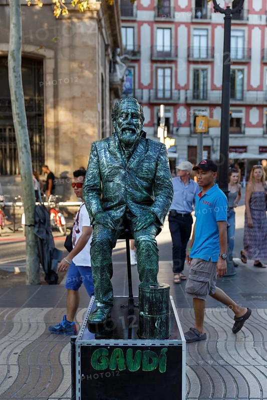 Street performer, mime, living statue of Antoni Gaudi, pedestrian in the city centre, Barcelona, Spain, Europe