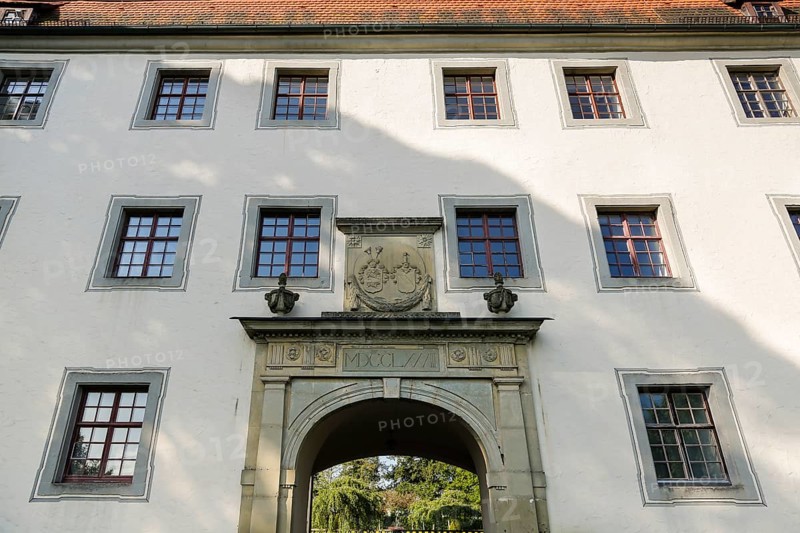 Geislingen moated castle, passageway of the north-east wing, classical portal with pilasters, year 1783, Stauffenberg-Kageneck alliance coat of arms, window, three-winged moated castle complex, former manor house of the Lords of Bubenhofen, baroque three-winged complex of the Schenken von Stauffenberg since the 18th century, architecture, historical building, Geislingen, Zollernalbkreis, Baden-Württemberg, Germany, Europe