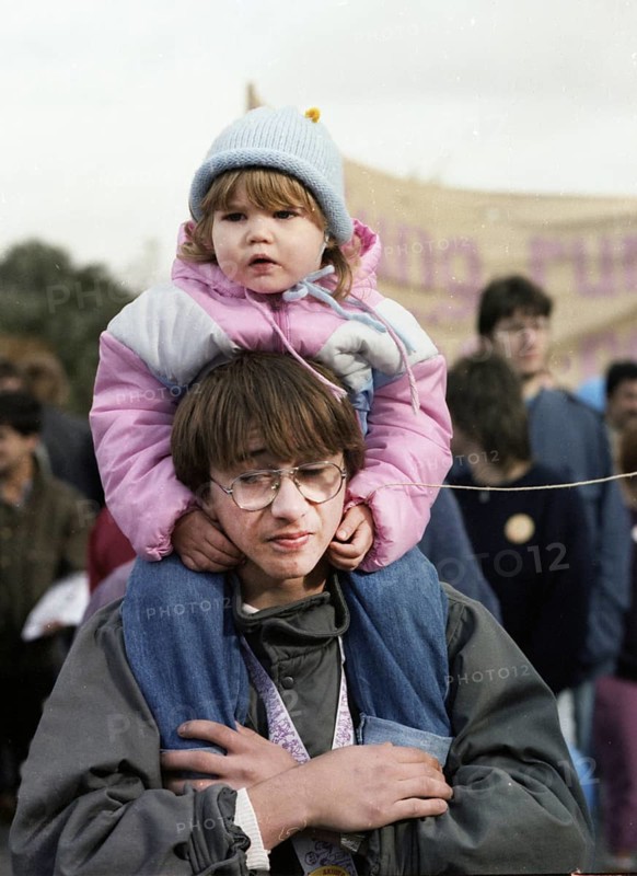 DEU, Germany: The historical slides from the times 84-85 r years, Bonn- Hofgarten. Peace movement rally 20.10.84
