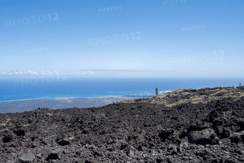 Lava rock at Mau Loa o Mauna Ulu, Chain of Craters Road, Hawaii Volcanoes National Park, Big Island, Hawaii, USA, North America