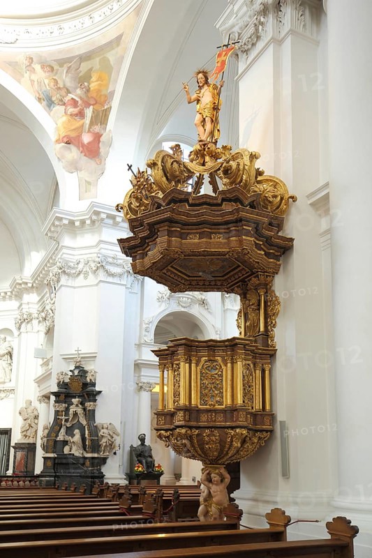 Interior view with pulpit of the baroque St. Salvator Cathedral, baroque, Fulda, Hesse, Germany, Europe
