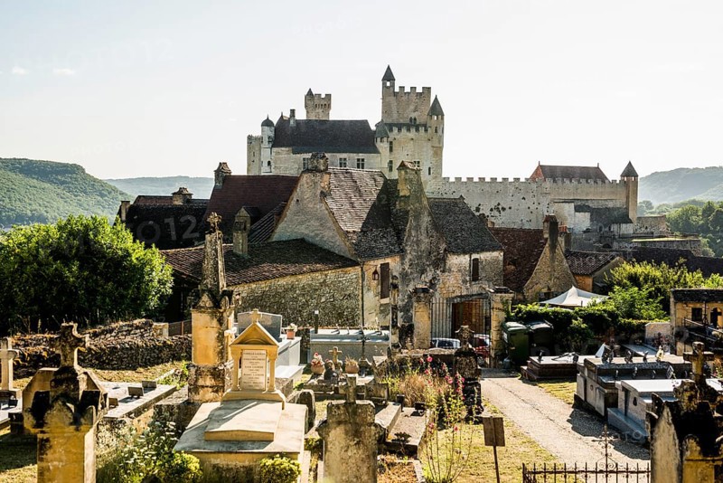 Medieval village and castle, château de Beynac, Beynac-et-Cazenac, Dordogne, Périgord, Département Dordogne, Region Nouvelle-Aquitaine, France, Europe