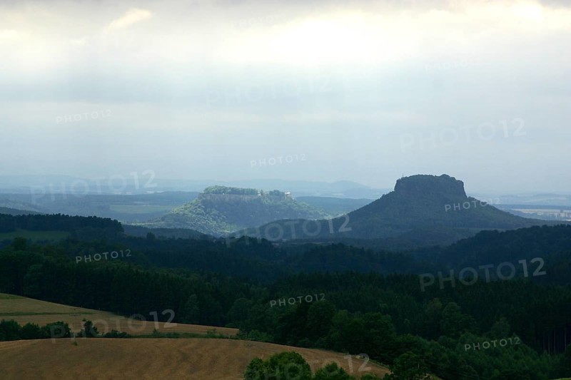 The Lilienstein is one of the most striking mountains in Saxon Switzerland in Saxony. The Lilienstein is the only table mountain on the right bank of the Elbe and is the symbol of the Saxon Switzerland National Park