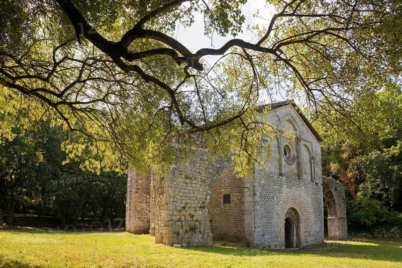 Old chapel, Notre-Dame du Val des Nymphes, La Garde-Adhémar, Plus beaux villages de France, Département Drôme, Provence, Auvergne-Rhône-Alpes, France, Europe