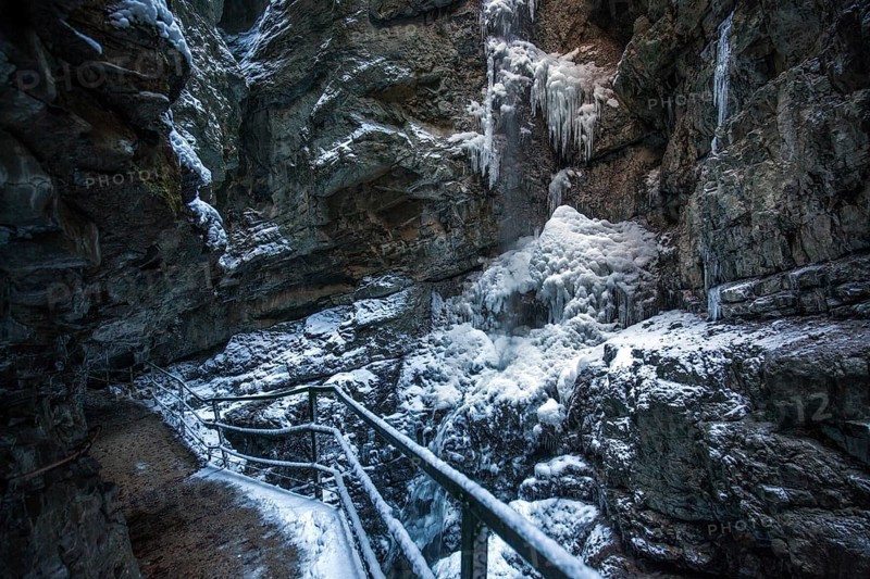Winter, snowy landscape, frozen waterfall, hiking trail through the Breitachklamm gorge near Oberstdorf, Oberallgäu, Allgäu, Bavaria, Germany, Europe