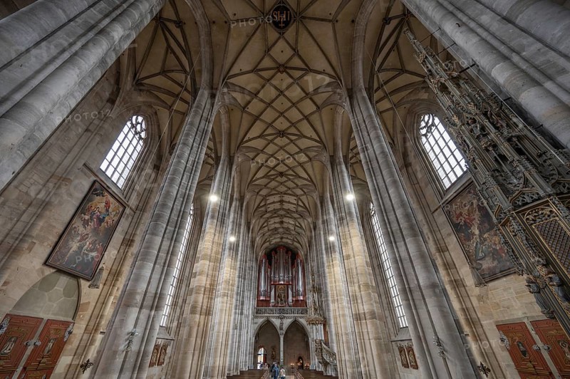 Interior with net vaulting and organ loft, organ built in 1997, late Gothic hall church of St George, Dinkelsbühl, Bavaria, Germany, Europe