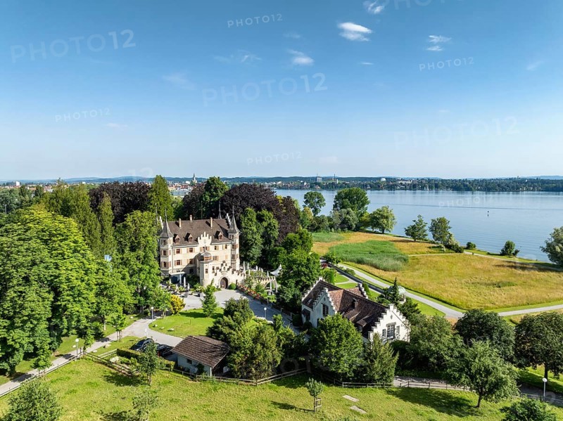 Aerial view of Seeburg Castle with integrated catering and event location in Seeburg Park on the Swiss shore of Lake Constance, on the horizon the city of Constance, Kreuzlingen, Canton Thurgau, Switzerland, Europe