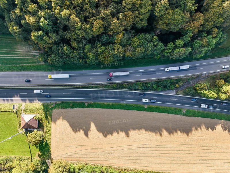 A8 motorway near Hohenstadt in the Swabian Alb. The two directional carriageways separate here. For topographical reasons, the Albaufstieg and Albabstieg are routed through two parallel valleys, drone photo, Hohenstadt, Baden-Württemberg, Germany, Europe