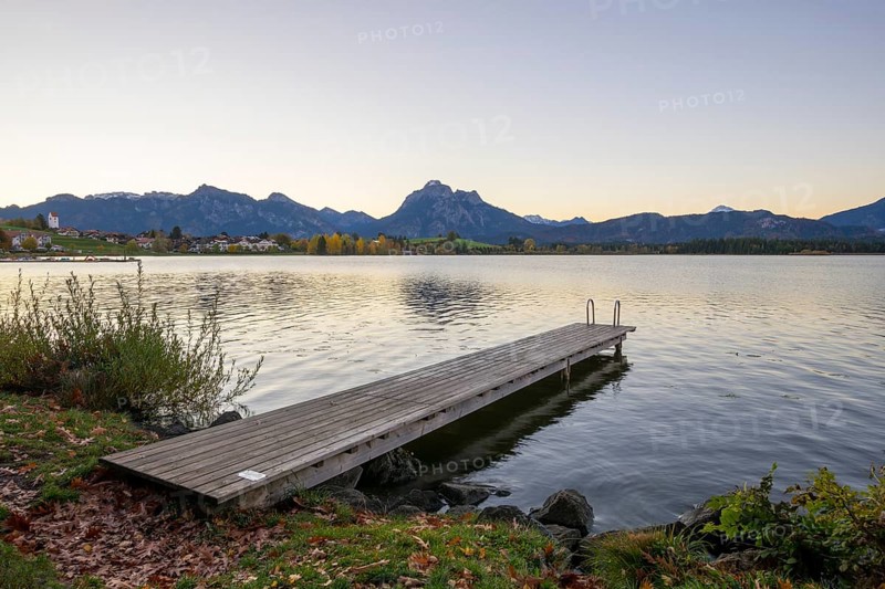Steg am Hopfensee, Allgäu Alps, Hopfen am See, Ostallgäu, Bavaria, Germany, Europe