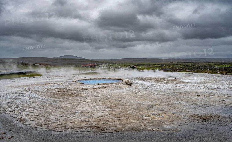 Steaming hot spring, Hveravellir geothermal area, Icelandic Highlands, Suðurland, Iceland, Europe