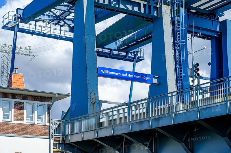 Welcome to the island of Rügen, old Rügen bridge with welcome sign, Hanseatic city of Stralsund, Mecklenburg-Western Pomerania, Germany, Europe