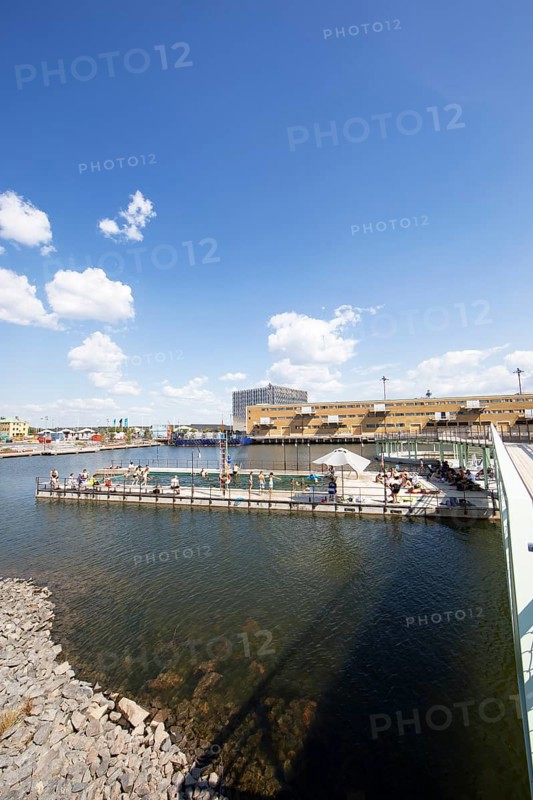 Harbour swimming pool in Jubileumsparken or public swimming pool in the river Göta älv, Jubileumsparken, Frihamnen, Gothenburg, Västra Götalands län, Sweden, Europe