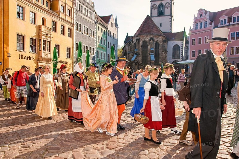 Historic bridal train in Meissen