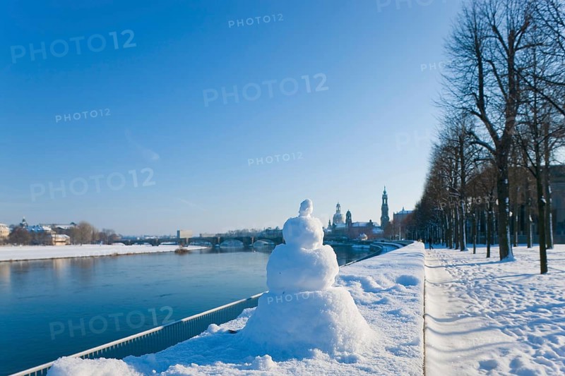 Dresden silhouette in winter