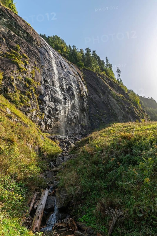 Stilluptal, Stillupgrund, Mayrhofen, high mountain nature park Zillertal Alps, waterfall, rock face, fir trees, Tyrol, Austria, Europe