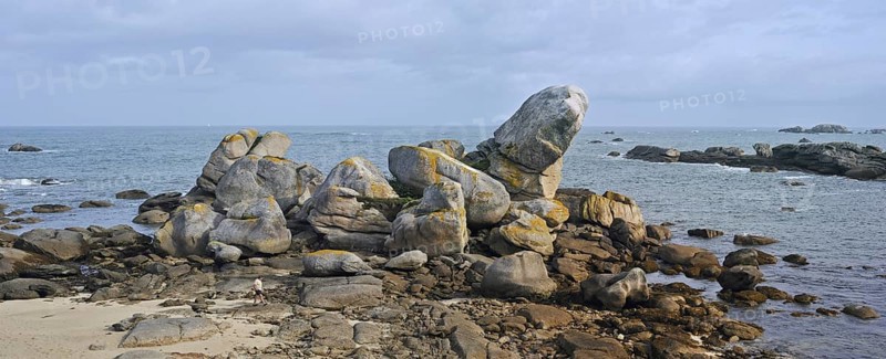 Rocky Kerlouan coastline at Menez Ham, Menez Hom, Brittany, France, Europe