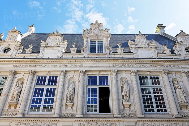 Historic Town Hall of La Rochelle, Hôtel de Ville, decorative façade with sculptures, Charente-Maritime department, France, Europe