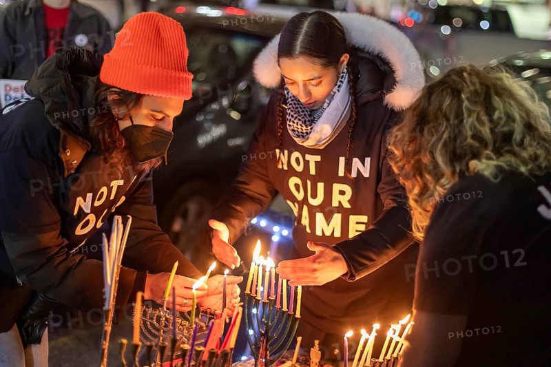 Detroit, Michigan USA, 7 December 2023, On the first night of Hanukkah, Jews for Ceasefire gathered to light menorahs, calling for a ceasefire in the fighting in Gaza