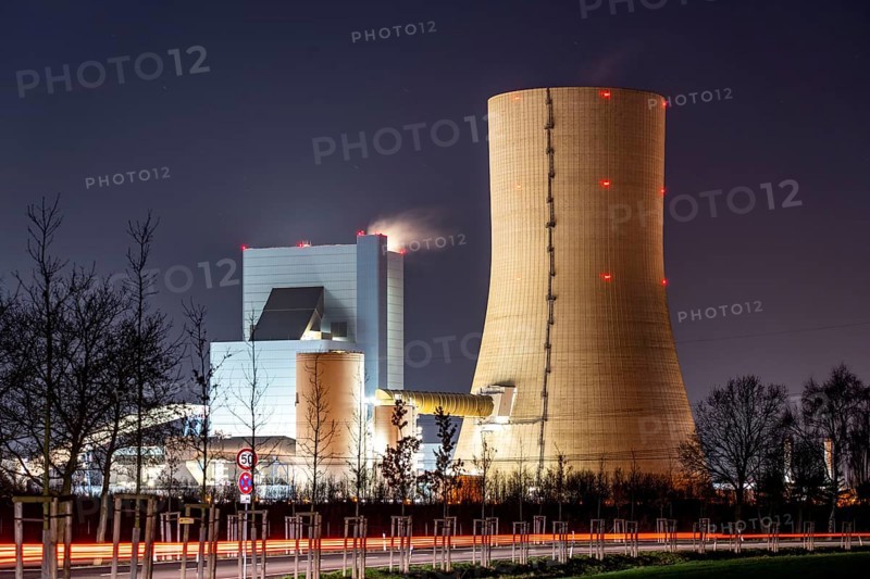 The Datteln 4 hard coal-fired power plant, operated by Uniper, on the Dormtund-Ems Canal, scheduled to go online in summer 2020 following the coal compromise, Datteln, Germany, Europe