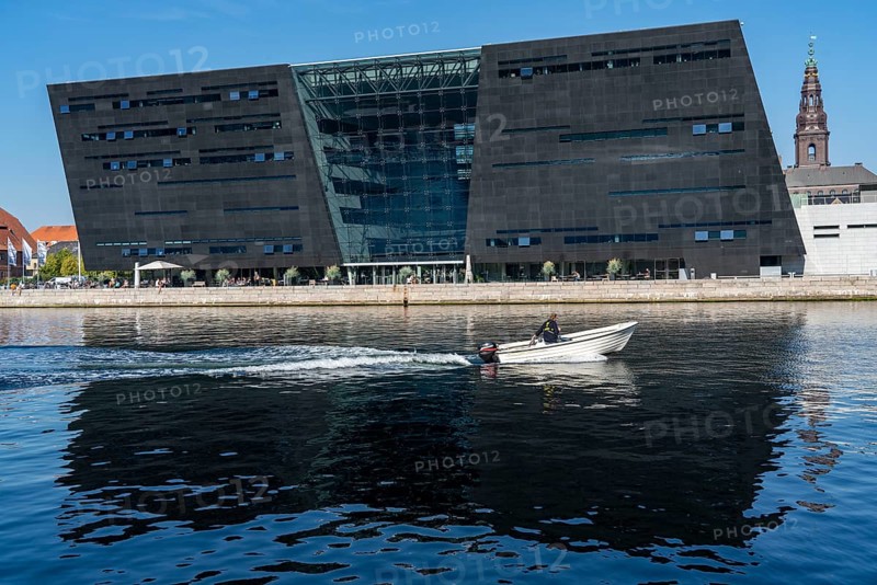 The Danish Royal Library, new building, the so-called Black Diamond, at the harbour, Copenhagen, Denmark, Europe