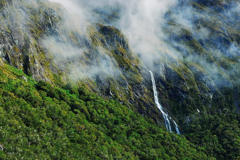 Earland Falls, Routeburn Track, Humboldt Mountains, Mount Aspiring National Park, South West New Zealand World Heritage Site, Otago, South Island New Zealand, New Zealand, Oceania