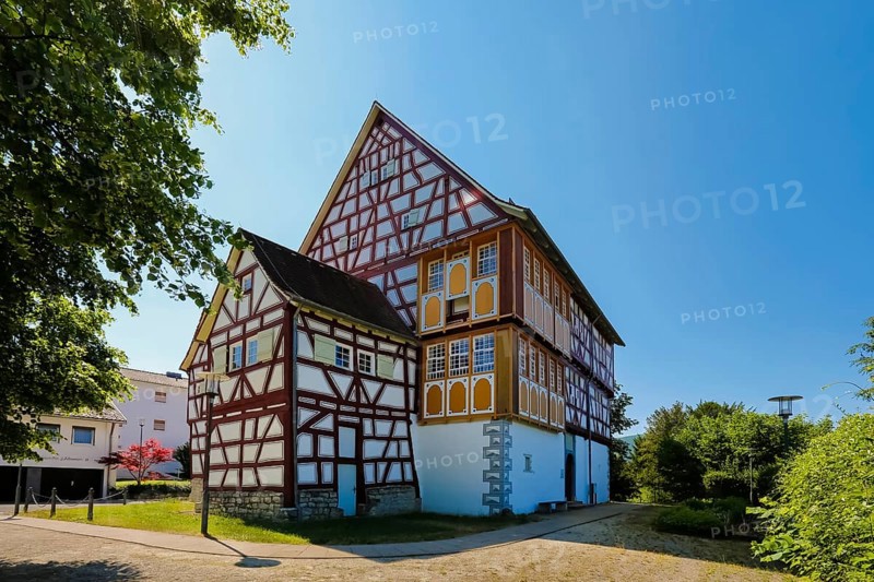 Schlössle Oberlenningen, Lenningen Castle, former aristocratic residence of the Schilling von Cannstatt family, now the Museum of Paper and Book Art in the Schlössle, historic building, half-timbered, cultural monument, Oberlenningen, suburb of Lenningen, Esslingen district, Baden-Württemberg, Germany, Europe