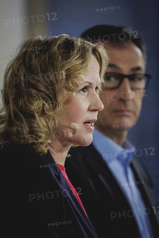 (L-R) Steffi Lemke (Alliance 90/The Greens), Federal Minister for the Environment, Nature Conservation, Nuclear Safety and Consumer Protection, and Cem Özdemir (Alliance 90/The Greens), Federal Minister for Agriculture and Food, recorded during the B