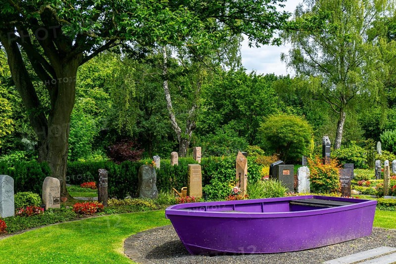 Memoriam Garden, graves in themed gardens, harbour of peace, at the Park Cemetery in Essen, the city's largest cemetery, North Rhine-Westphalia, Germany, Europe