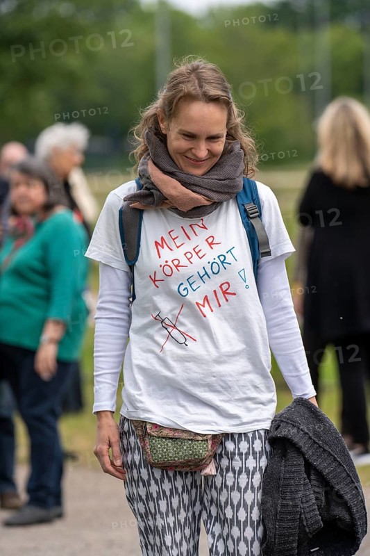 Demonstration against the restrictions in the Corona crisis, anti-vaccination, protest against compulsory masks and other rules, a group, Not without us, Essen, Essen, North Rhine-Westphalia, Germany, Europe