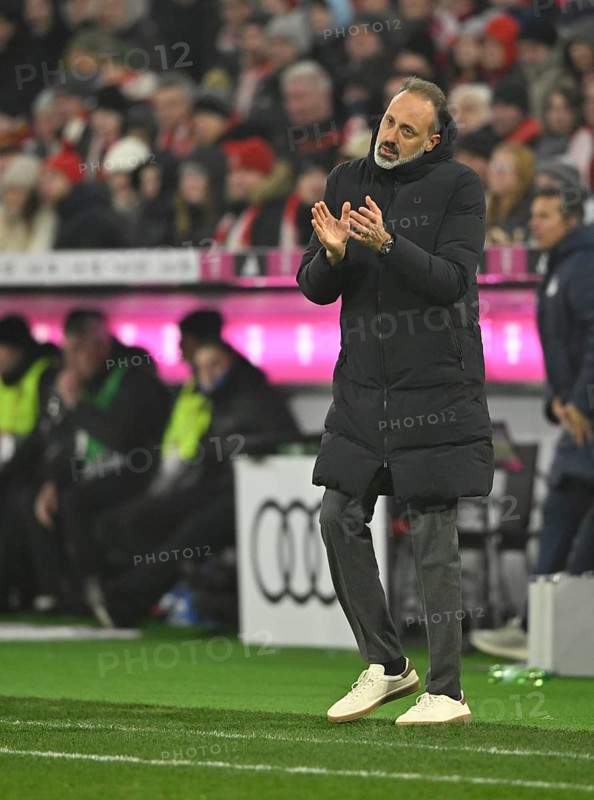 Coach Pellegrino Matarazzo TSG 1899 Hoffenheim on the sidelines, gesture, gesture, encouraging, Allianz Arena, Munich, Bavaria, Germany, Europe