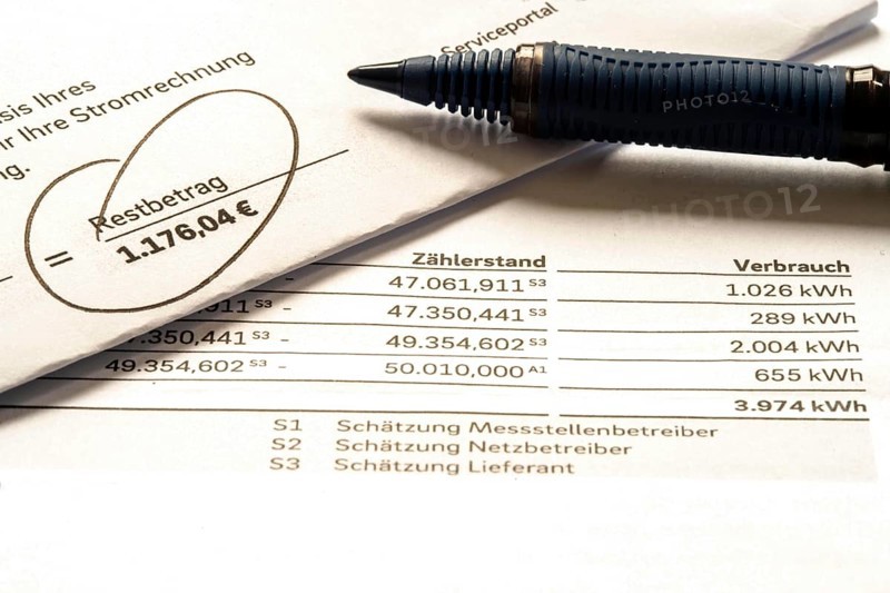 Symbolic image of electricity bill, billing of an electricity provider, additional payment due to increased energy costs and also consumption of electricity