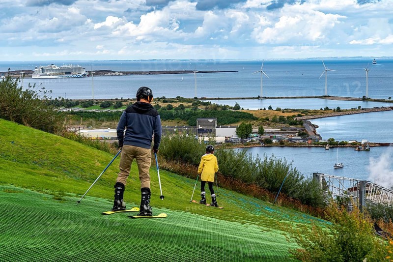CopenHill, waste incineration plant and artificial ski slope, skiing with a view of the Øresund, 90 metres high and 400 metres long slope on artificial turf, Copenhagen, Denmark, Europe