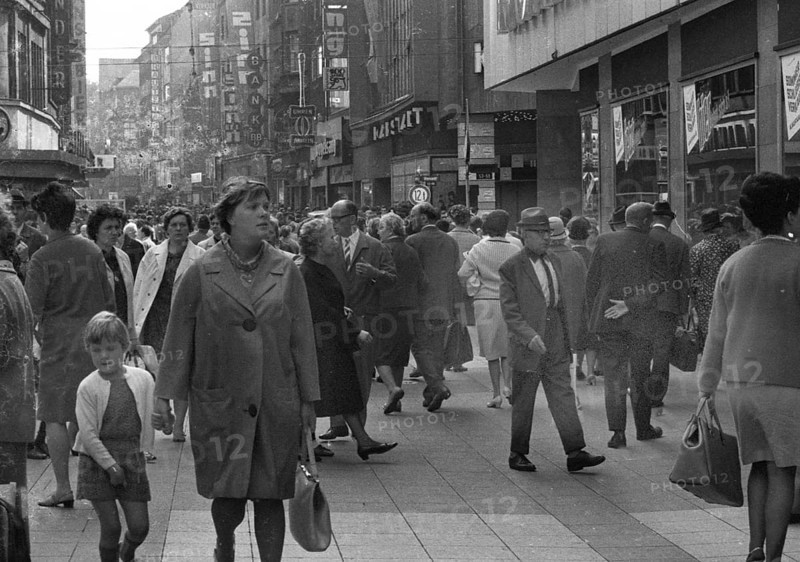 DEU, Germany, Dortmund: Personalities from politics, economy and culture from the years 1965-71, Dortmund. Summer sale (SSV) 1965, Europe