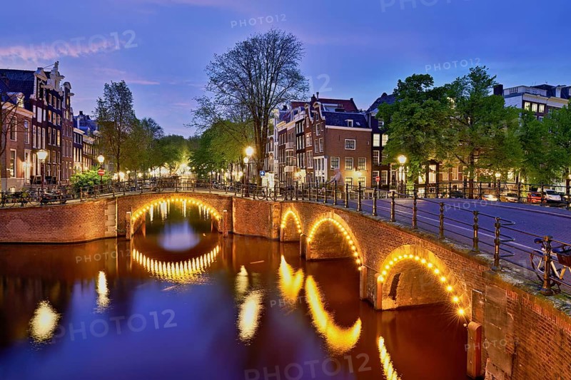 Prinsengracht canal in the evening light after sunset, Amsterdam, North Holland, Netherlands