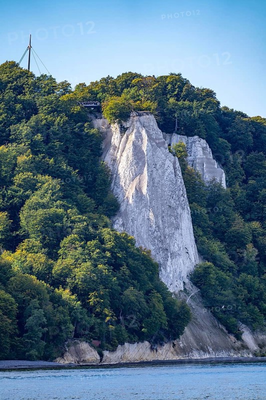 Chalk cliffs of Rügen, viewing platform at the famous rock formation Königsstuhl, in the Jasmund National Park, view of the Baltic Sea and the chalk cliff coast, between Sassnitz and Lohme, Mecklenburg-Western Pomerania, Germany, Europe
