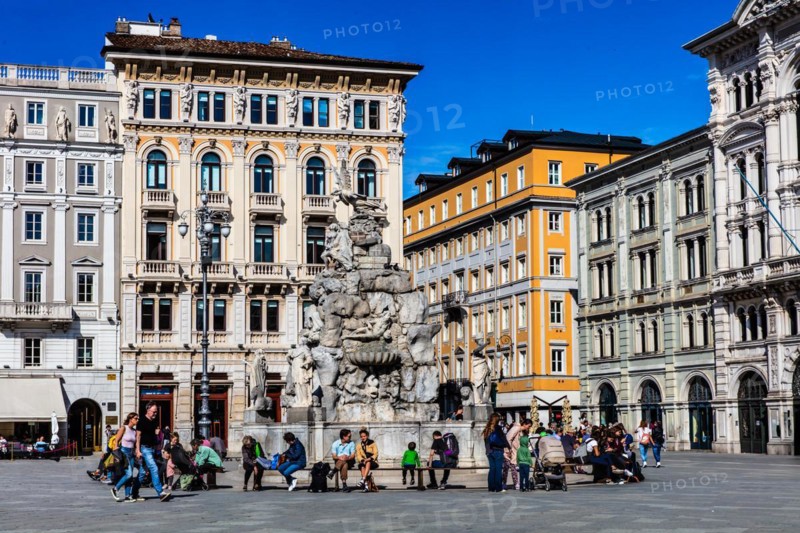 Fontana dei quattro continenti, Fountain of the Four Continents, Giovanni Mazzoleni, 1750, Piazza Unità d'Italia in the heart of the city, surrounded on three sides by magnificent neoclassical buildings, Trieste, harbour city on the Adriatic, Friuli, Italy, Trieste, Friuli, Italy, Europe