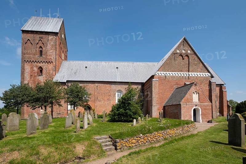 St. Johannis Church at the cemetery, Friesendom, Nieblum, Föhr, North Sea island, North Frisia, Schleswig-Holstein, Germany, Europe