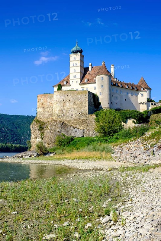 Schönbühel Castle, on the Danube, Schönbühel-Aggsbach, Wachau, Lower Austria, Austria, Europe