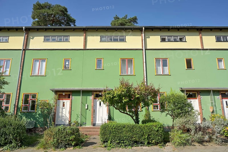 Residential building in the Zehlendorf forest estate Onkel Toms Hütte, architect Bruno Taut, Am Lappjagen, Steglitz-Zehlendorf, Berlin, Germany, Europe